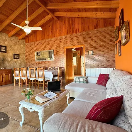 Semesterbostad Chalet De Carmen Castelldefels
